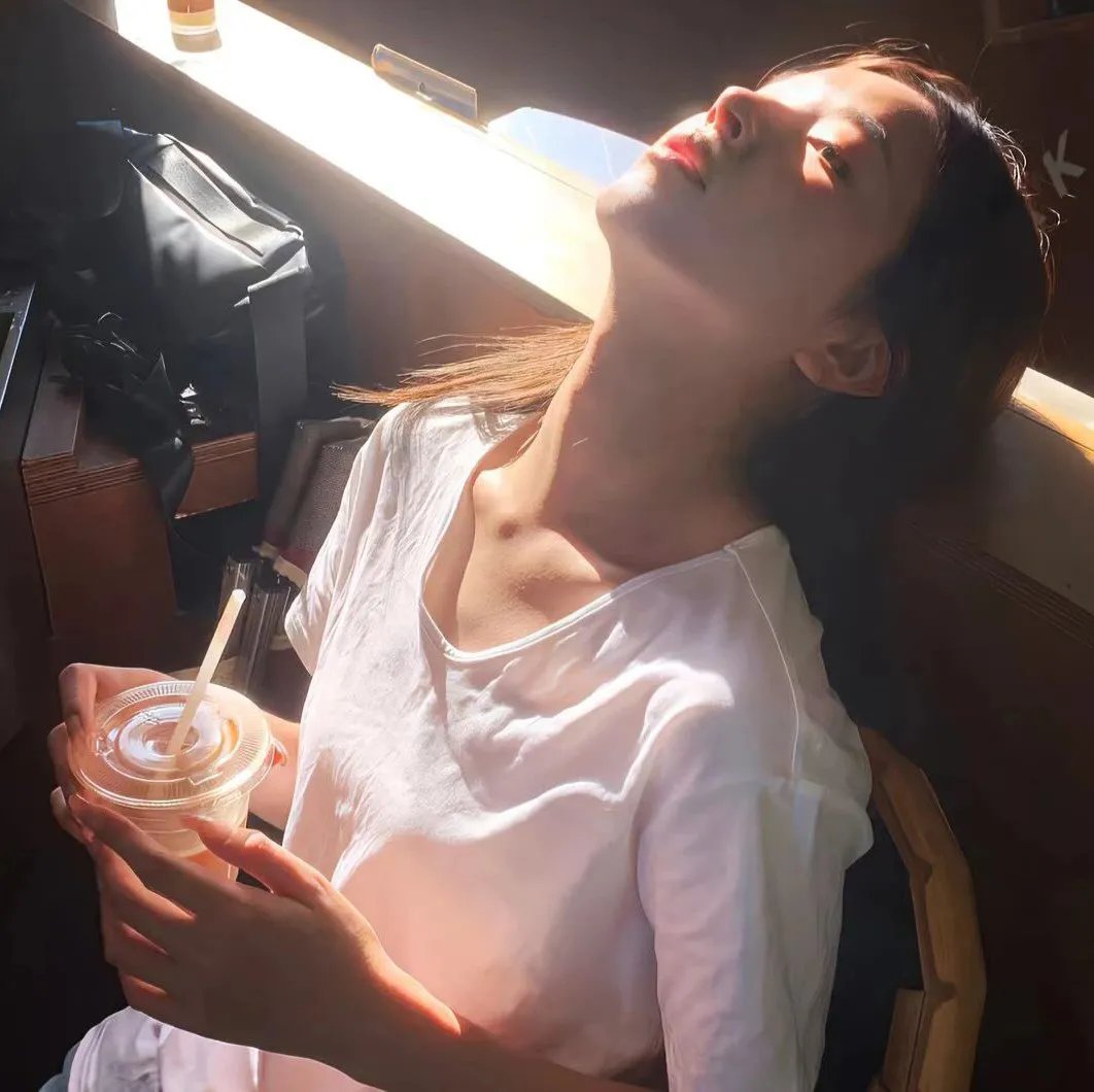 狗咬狗 海报